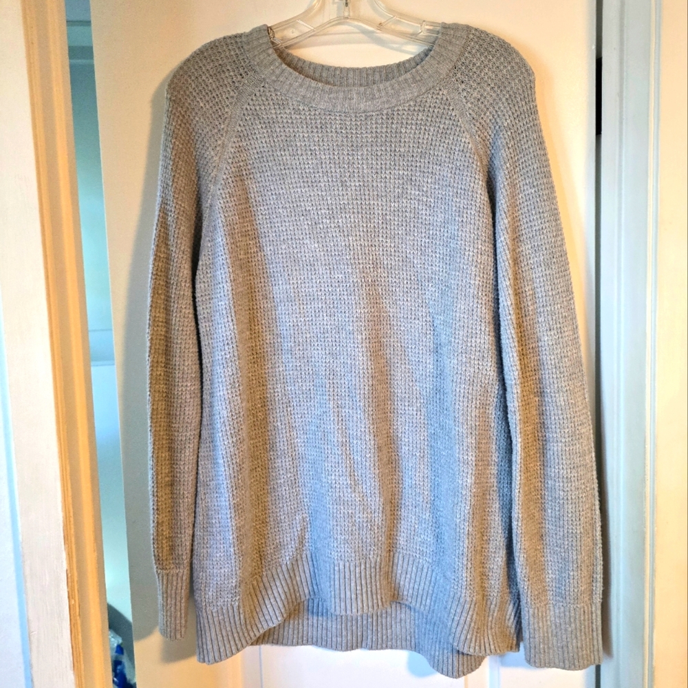 Womens L Sweater
